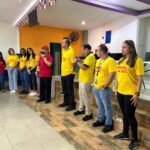 Helping Learners - Entrega de Computadoras - 19Nov2025 (23)