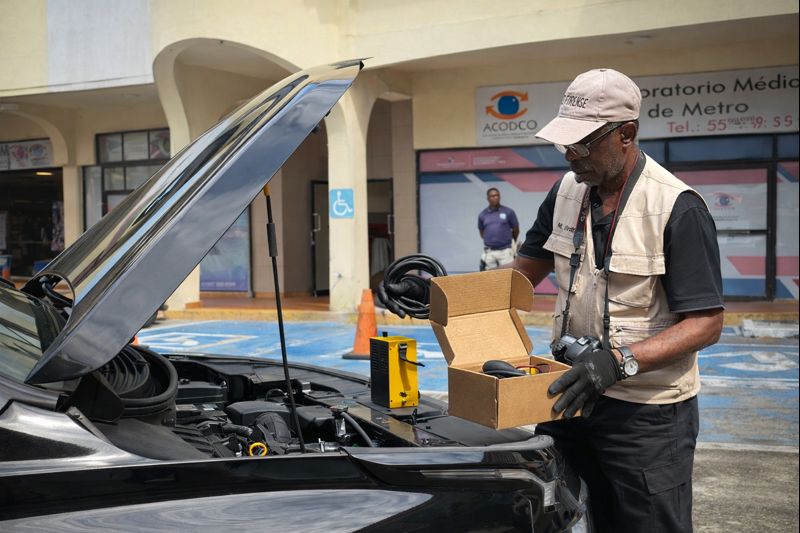 Revisión de autos por perito de la Acodeco 1