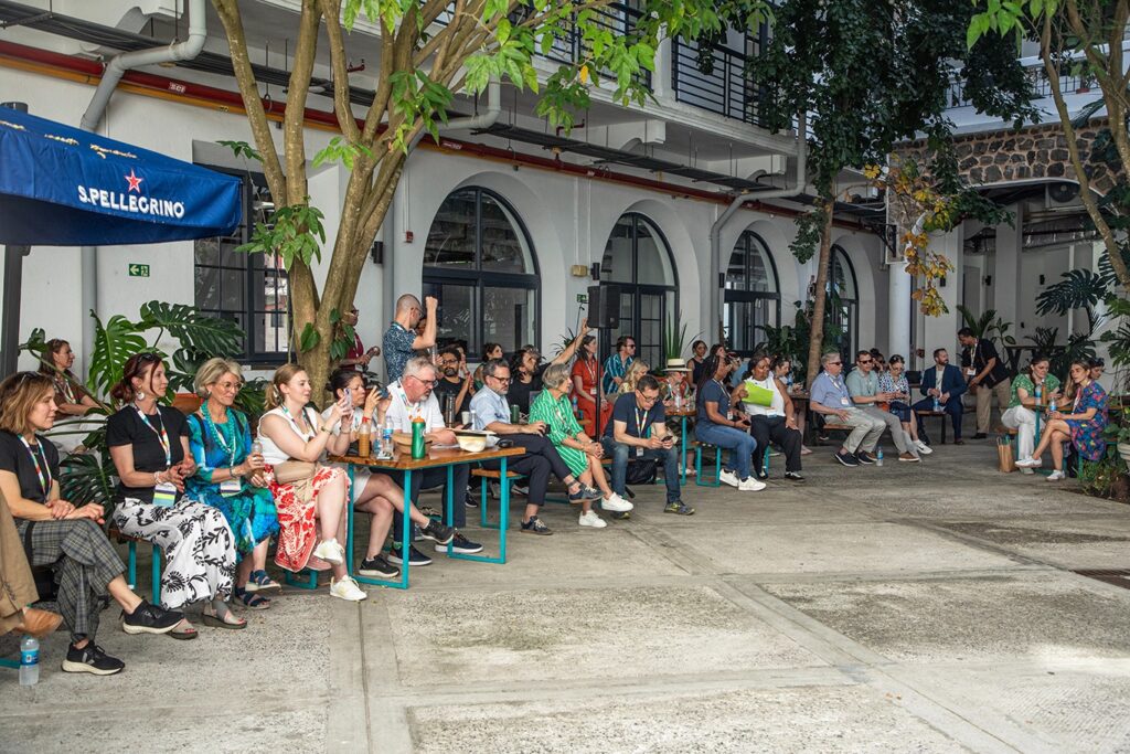 099cec66-58d1-45cf-aa9d-5e35f1342805