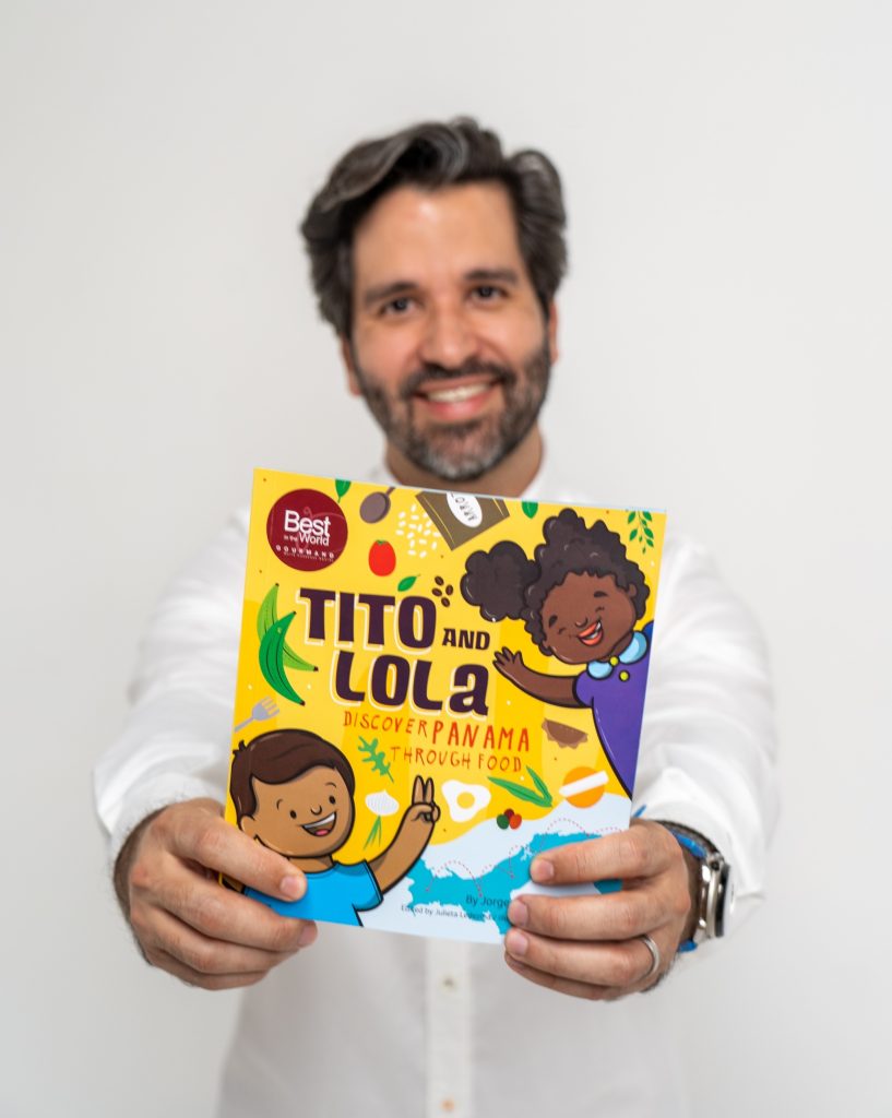 CHANISBARAHONA_JORGE_LIBRO_INGLEěS
